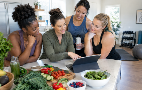 Personalized Meal Plans for Women: Tailoring Nutrition for Energy, Satiety, and Sustainable Habits